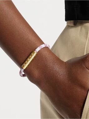 ✨NEW✨Louis Vuitton 2026 Monogram LV Confidential Bracelet 17 cm - White